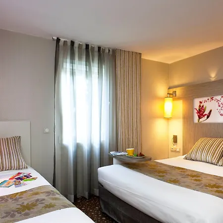Ibis Styles Антиб