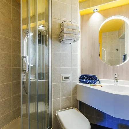 Ibis Styles 3*