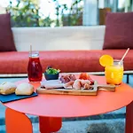 Ibis Styles 3*